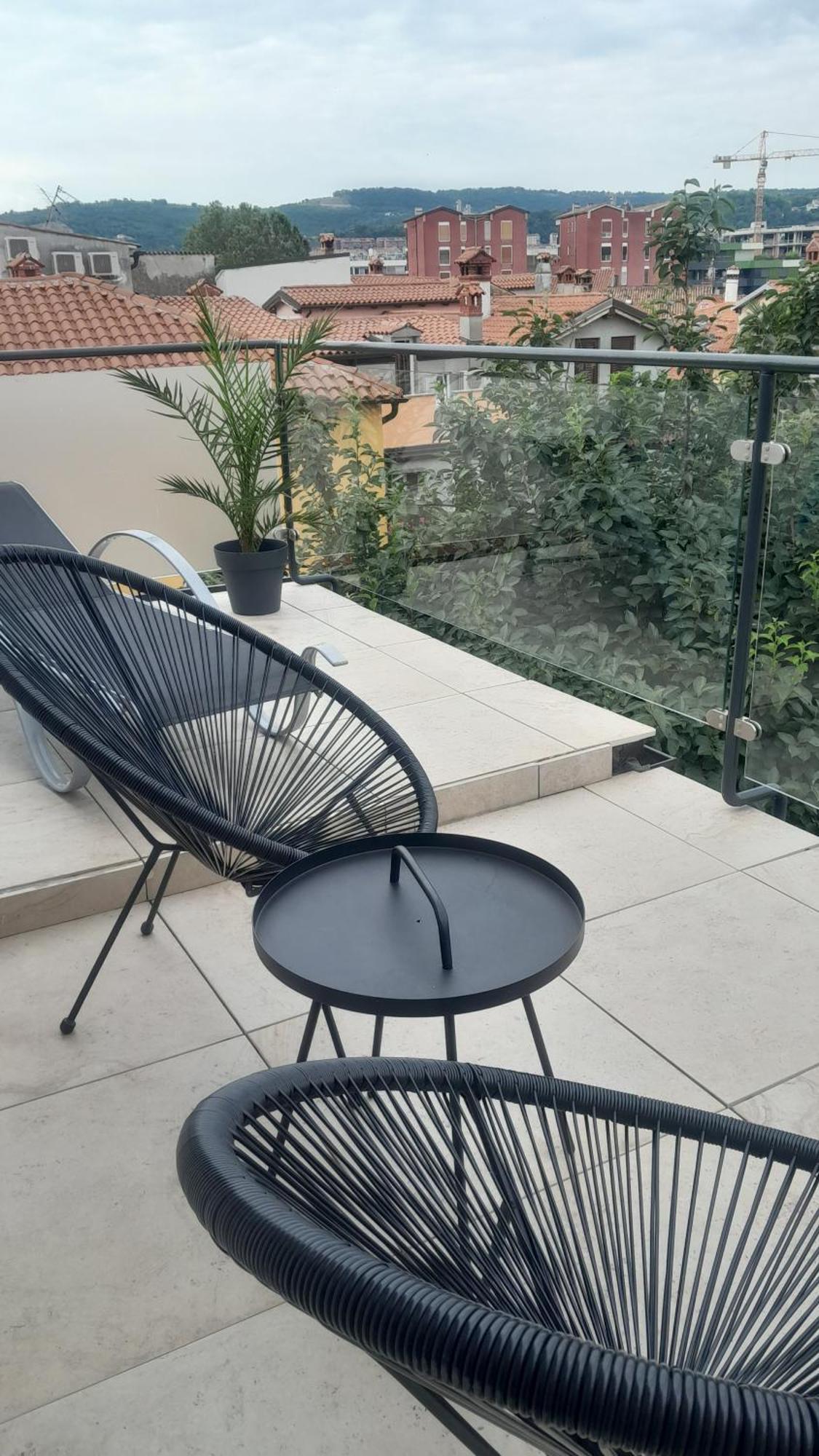 Apartmaja Eva&Pia Koper Exteriör bild
