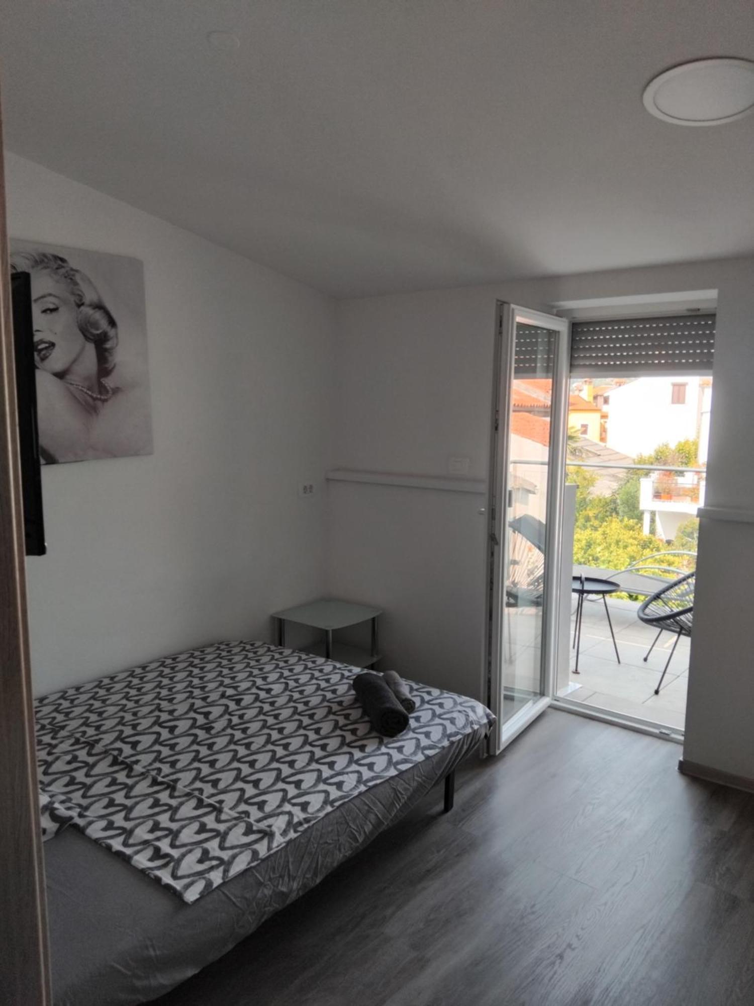 Apartmaja Eva&Pia Koper Exteriör bild