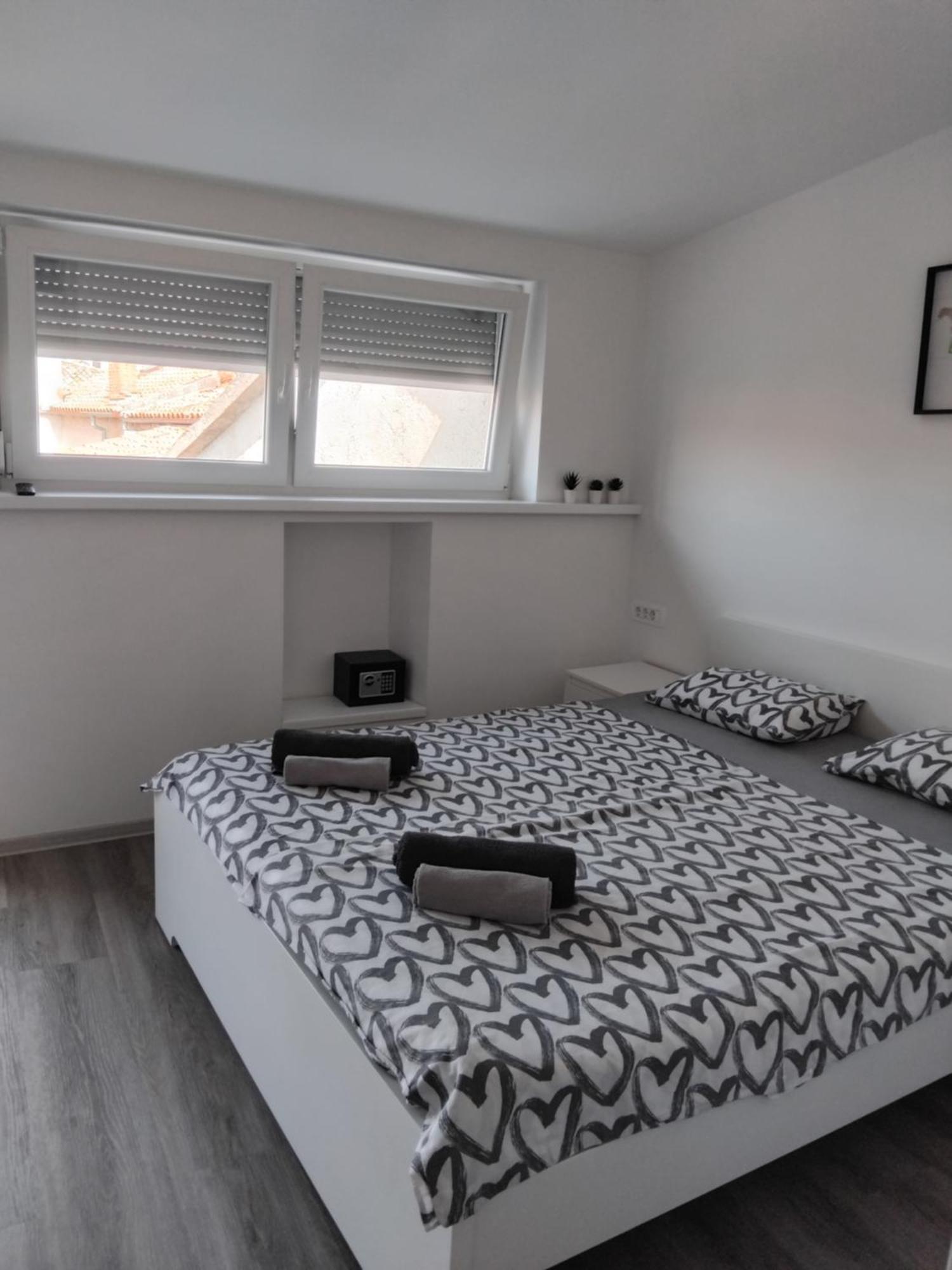 Apartmaja Eva&Pia Koper Exteriör bild